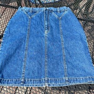 Vintage Classic Blues Denim/Jean Skirt Size 6- Cotton- Front Pockets
